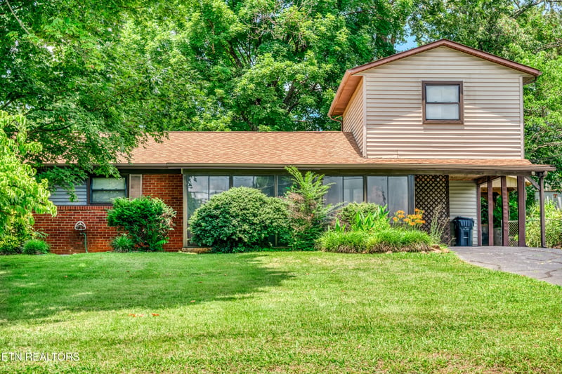 3107 Myrtlewood Dr, Knoxville, TN 37921