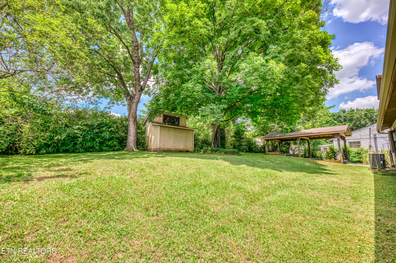 3107 Myrtlewood Dr, Knoxville, TN 37921