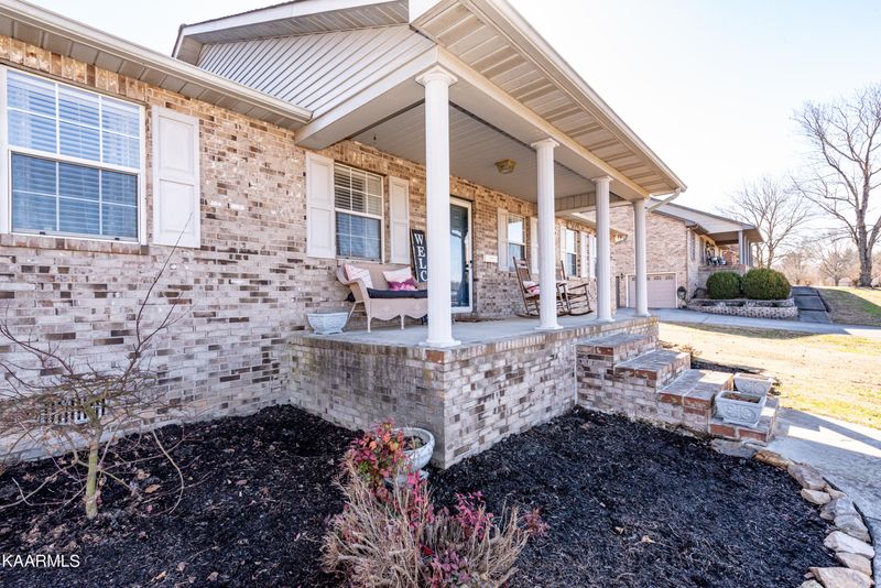 3108 Eagle Dr, Maryville, TN 37803