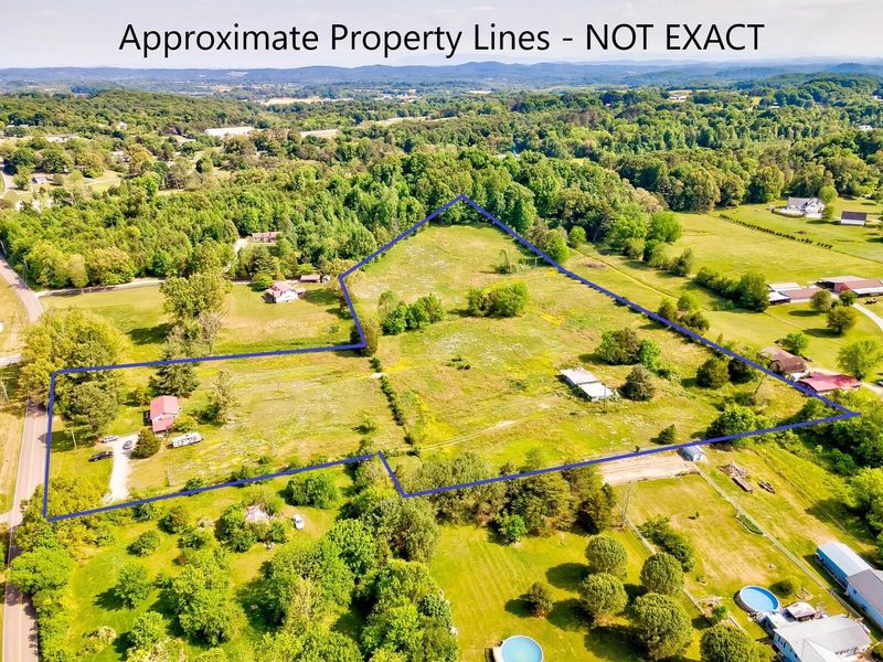3109 Roberts Rd, Knoxville, TN 37924