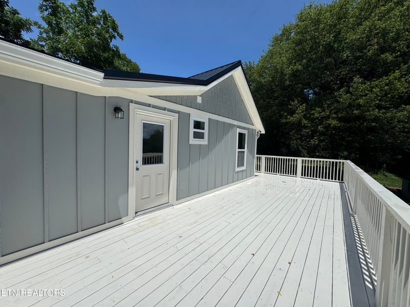 311 12 E 1st Ave, Lenoir City, TN 37771