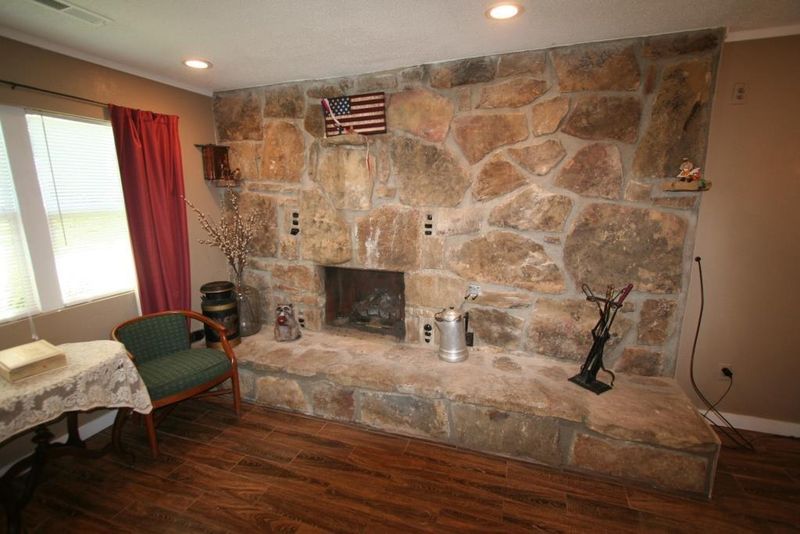 311 Ashley Ave, Pigeon Forge, TN 37863