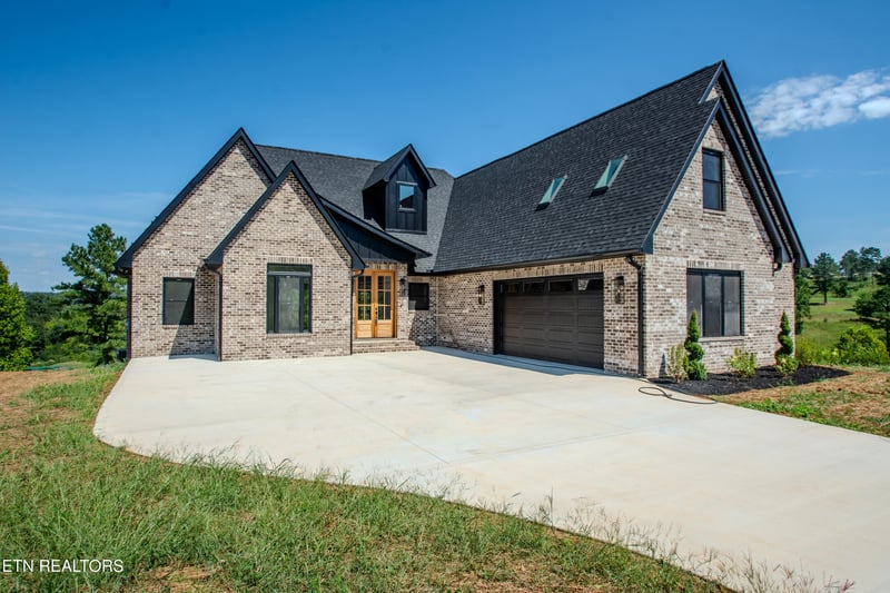 311 Blueberry Dr, Loudon, TN 37774
