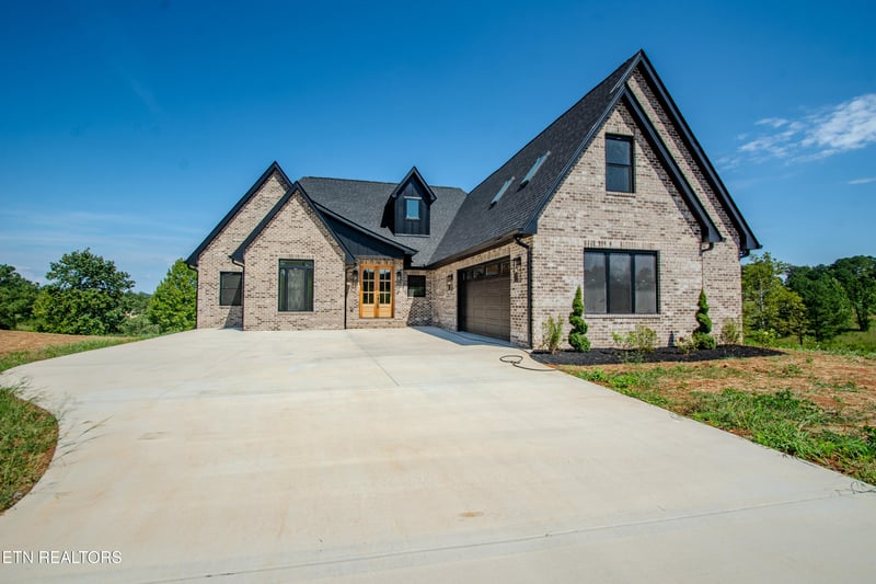 311 Blueberry Dr, Loudon, TN 37774