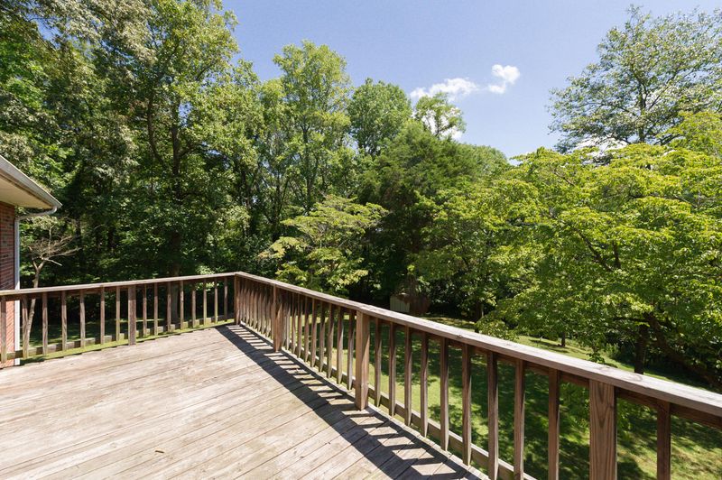 311 Bluff Rd, Kingston, TN 37763