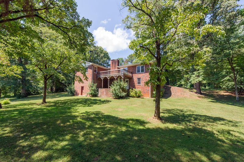 311 Bluff Rd, Kingston, TN 37763