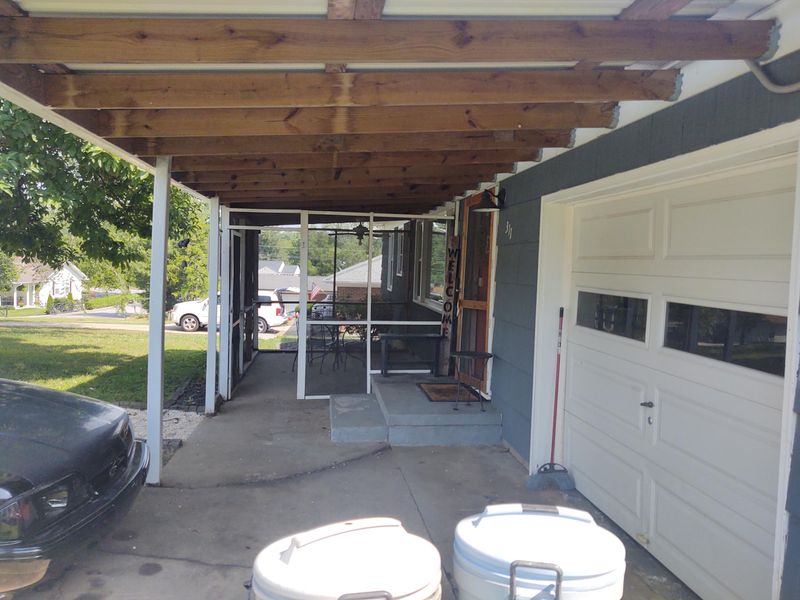 311 Cross St, Clinton, TN 37716