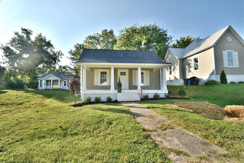 311 E Oldham Ave, Knoxville, TN 37917