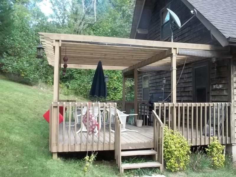 311 Hiwassee Dr, Jacksboro, TN 37757