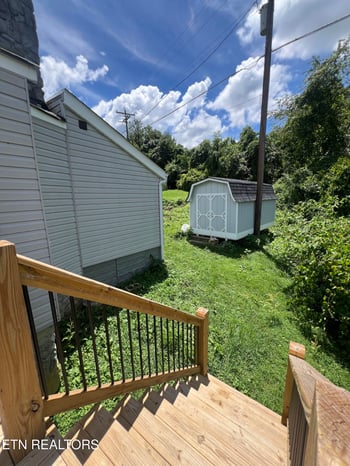 311 Jane Way Ln, Jacksboro, TN 37757