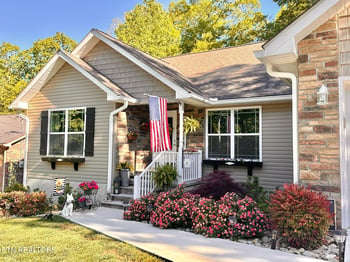 311 Lakeview Dr, Crossville, TN 38558