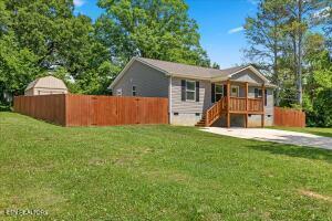 311 N Iowa Ave, Etowah, TN 37331