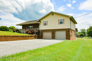 311 Newman Dr, Kodak, TN 37764