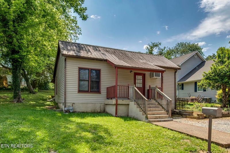 311 Spring St, Athens, TN 37303