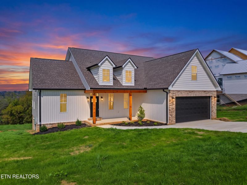 311 Stone Ln, Maryville, TN 37801