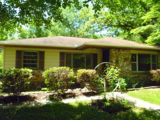 311 Tower Dr, Oliver Springs, TN 37840