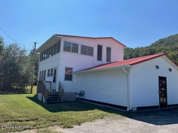 311 Willow Ln, Rocky Top, TN 37769