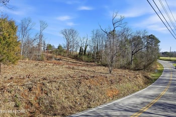 3110 Miser School Rd, Friendsville, TN 37737