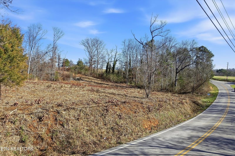 3110 Miser School Rd, Friendsville, TN 37737