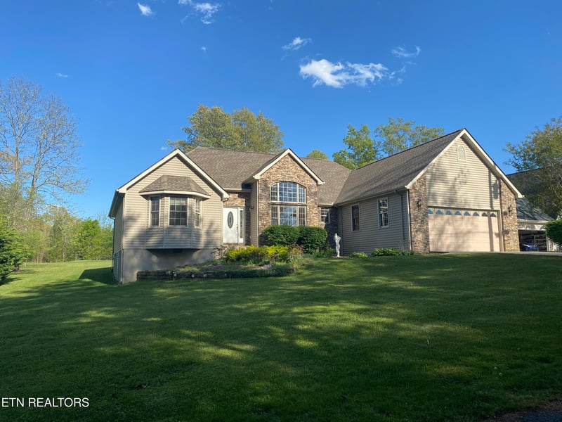 3112 Seminole Loop, Crossville, TN 38572