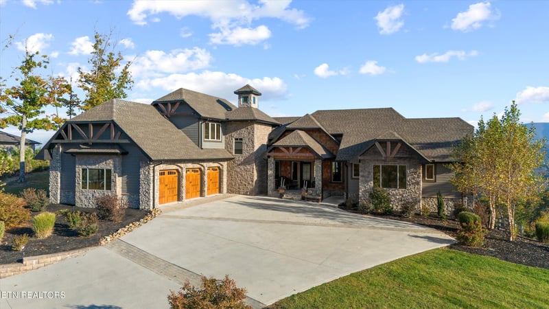 3113 Smoky Bluff Tr, Sevierville, TN 37862