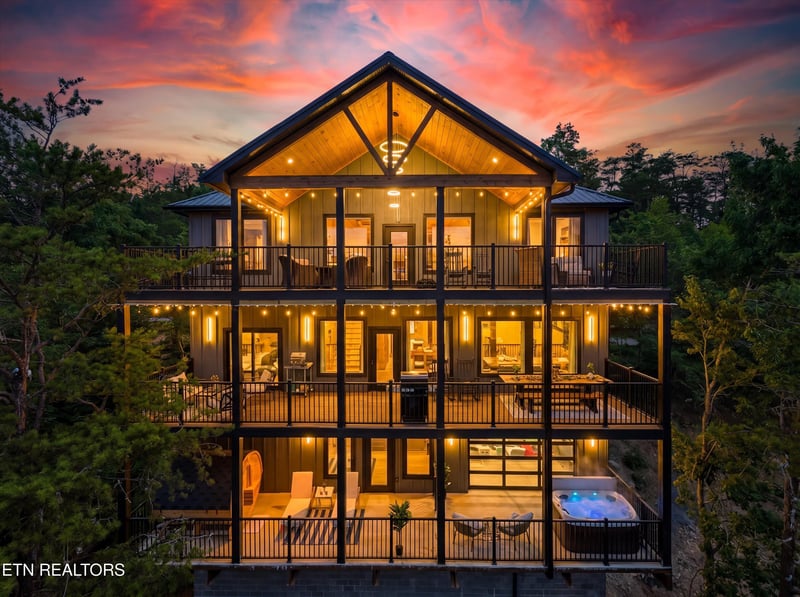 3117 Laughing Pine Ln, Sevierville, TN 37862