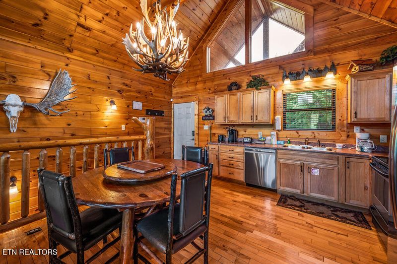 3118 Mountain Grace Ln, Sevierville, TN 37876