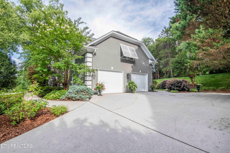 312 Axton Dr, Farragut, TN 37934