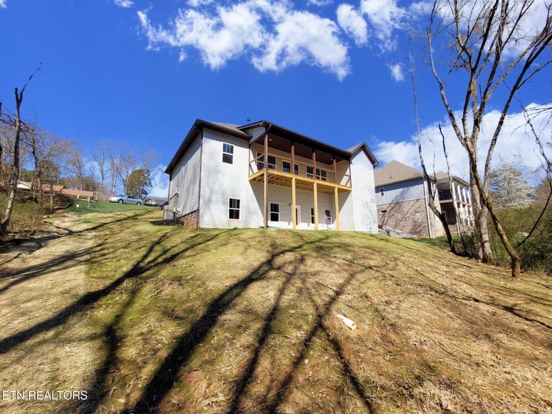312 Cheeyo Ln, Loudon, TN 37774