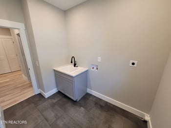 312 Cheeyo Ln, Loudon, TN 37774