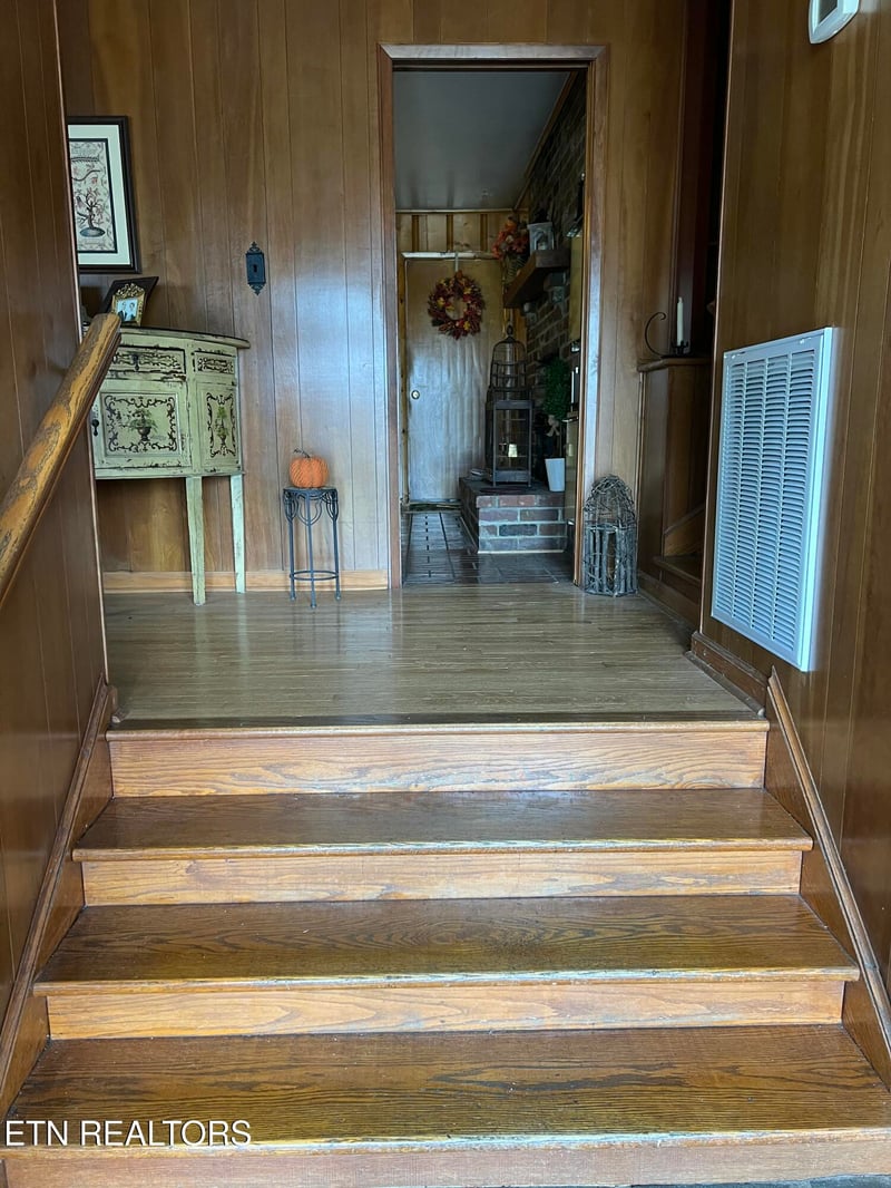 312 Church St, Jellico, TN 37762