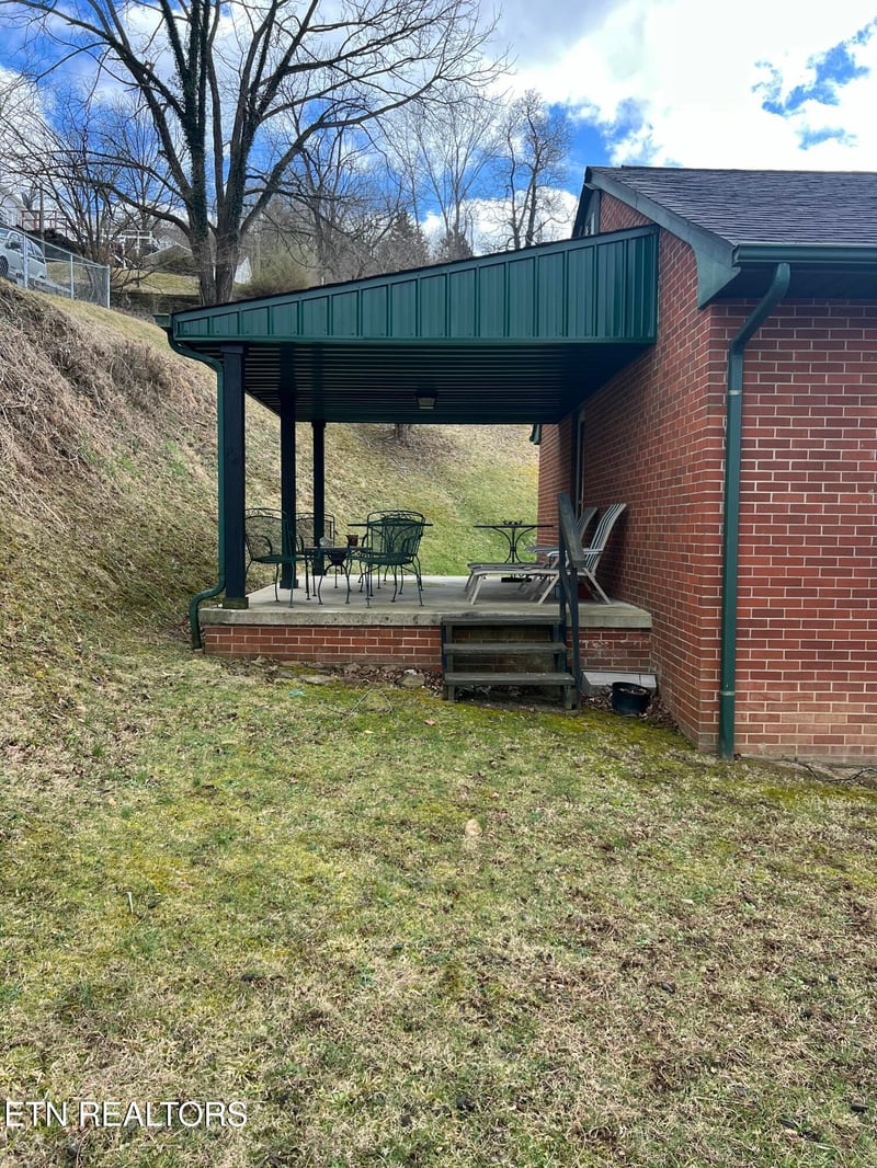 312 Church St, Jellico, TN 37762
