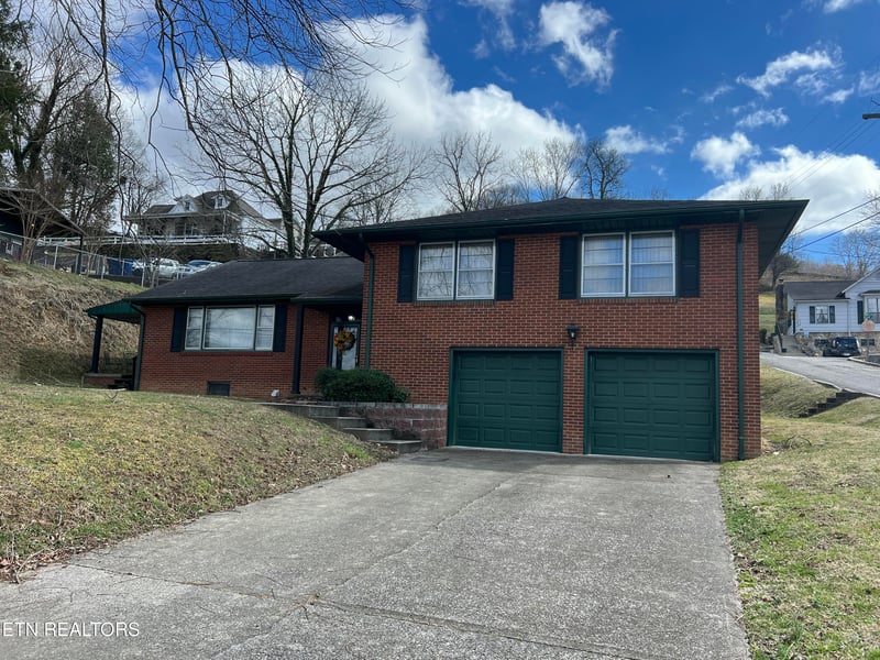 312 Church St, Jellico, TN 37762