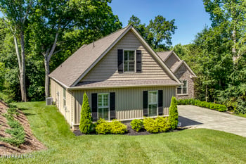 312 Elokwa Ln, Loudon, TN 37774