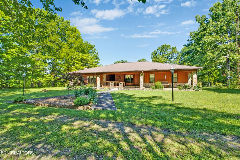 312 Payne Rd, Sunbright, TN 37872