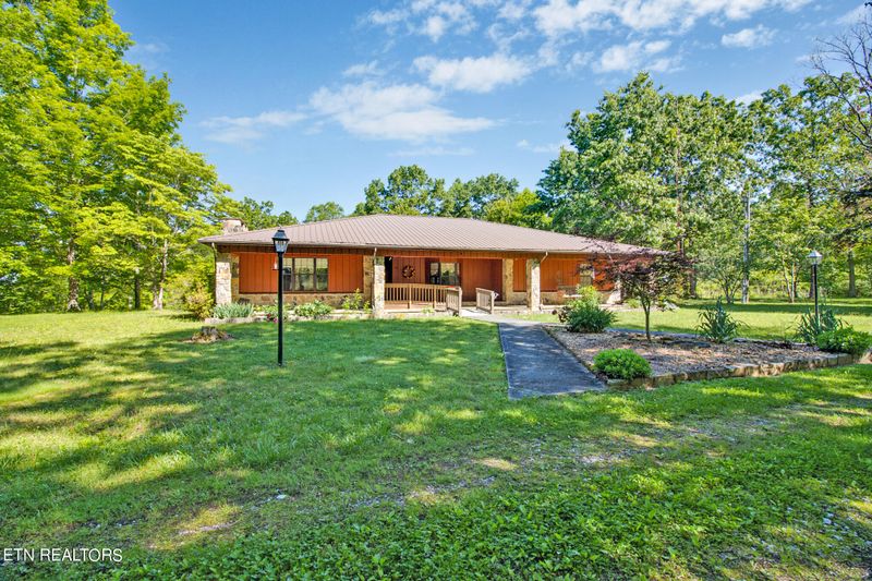312 Payne Rd, Sunbright, TN 37872