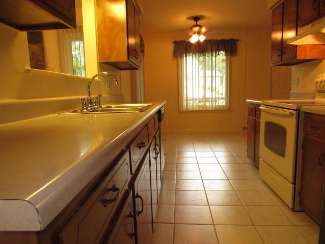 312 Saint George Dr, Crossville, TN 38558