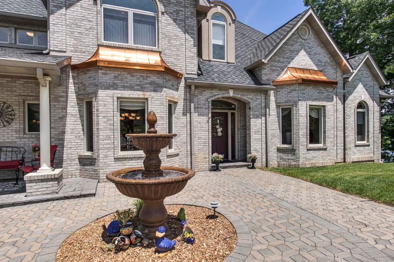 312 Tecumseh Pl, Loudon, TN 37774