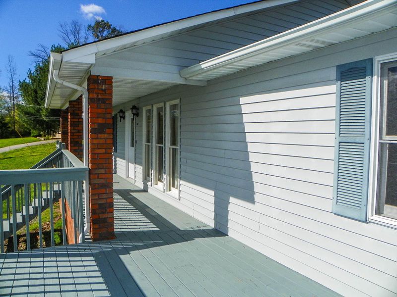 3120 Autumn Oaks Cir, Kodak, TN 37764