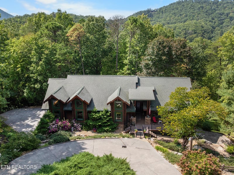 3123 Rocking Chair Ln, Sevierville, TN 37862