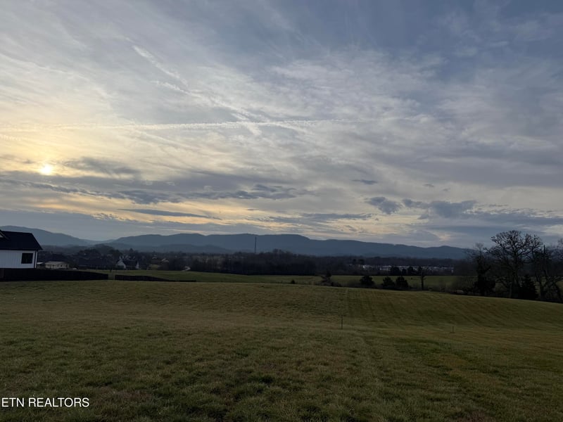 3126 Davis Ford Rd, Maryville, TN 37804