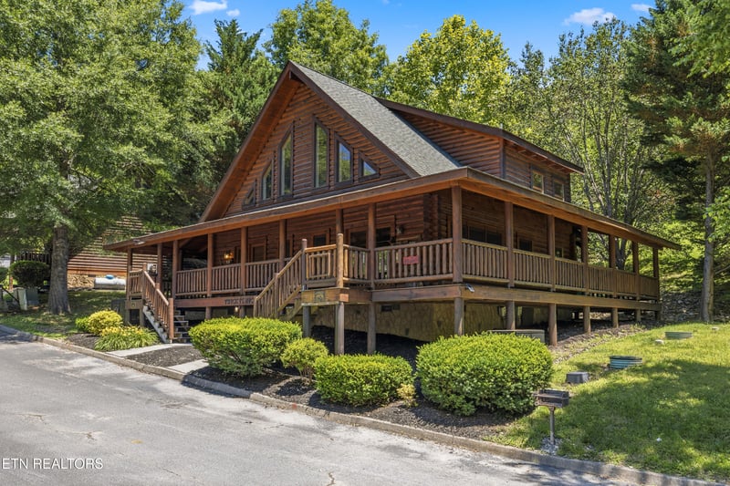 3126 Smoky Ridge Way, Sevierville, TN 37862