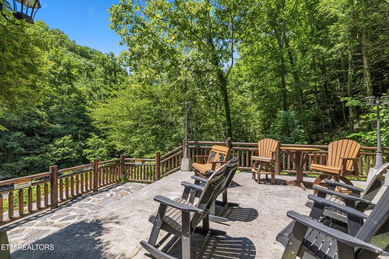 3126 Smoky Ridge Way, Sevierville, TN 37862