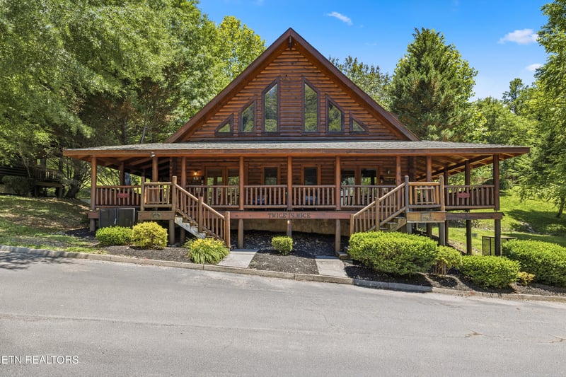 3126 Smoky Ridge Way, Sevierville, TN 37862