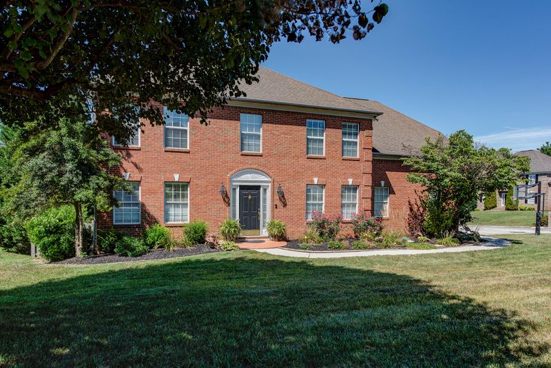 3126 Whispering Oaks Dr, Knoxville, TN 37938