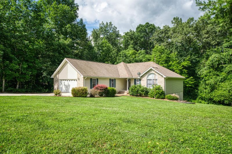 3127 Seminole Loop, Crossville, TN 38572