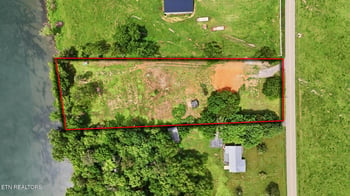 3128 Howell Rd, Mascot, TN 37806