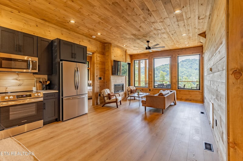 3129 Hatcher Top Rd, Sevierville, TN 37862