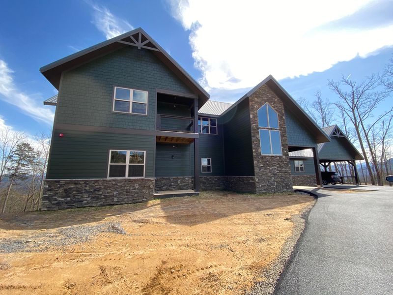 3129 Smoky Bluff Trl Tr, Sevierville, TN 37862