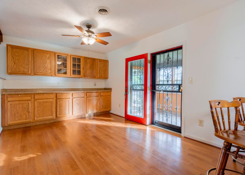 313 Ayers Rd, Kodak, TN 37764